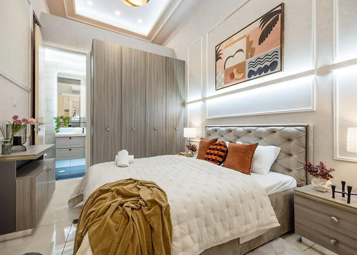 Lejlighed Magnificent 3br W Balcony By The Parliament