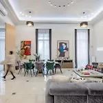 Magnificent 3br W Balcony By The Parliament Lejlighed *
