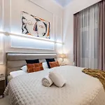 Lejlighed Magnificent 3br W Balcony By The Parliament *