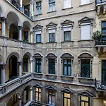 Magnificent 3br W Balcony By The Parliament * Budapest