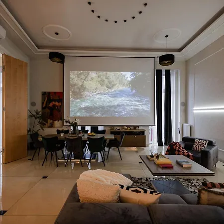 Διαμέρισμα Magnificent 3br W Balcony By The Parliament