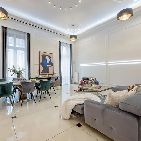 Διαμέρισμα Magnificent 3br W Balcony By The Parliament Βουδαπέστη