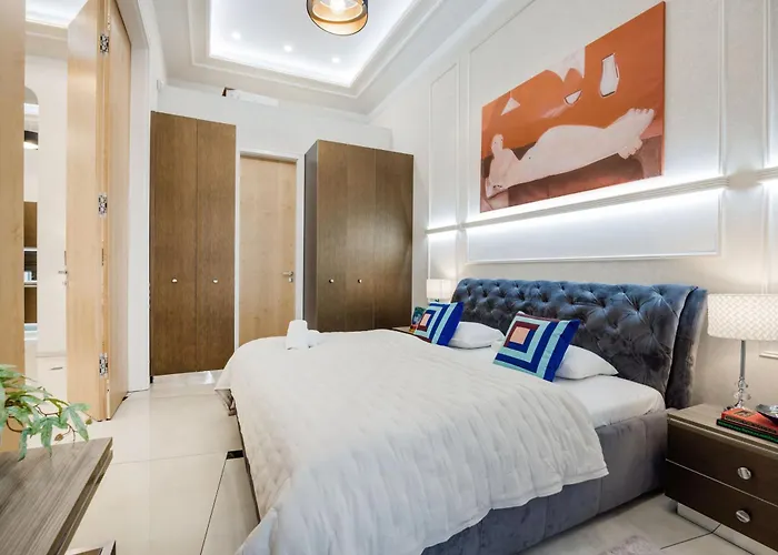アパート Magnificent 3br W Balcony By The Parliament ブダペスト
