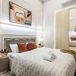 Magnificent 3br W Balcony By The Parliament بودابست