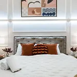 شقة Magnificent 3br W Balcony By The Parliament بودابست