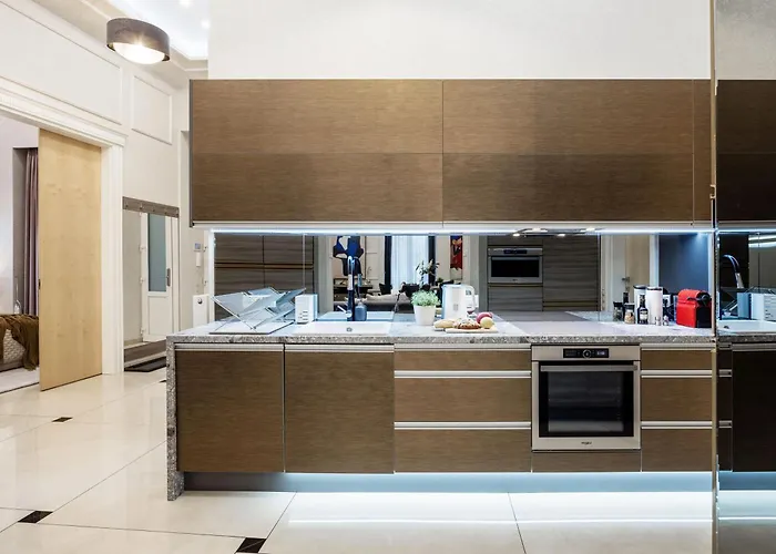 Διαμέρισμα Magnificent 3br W Balcony By The Parliament *